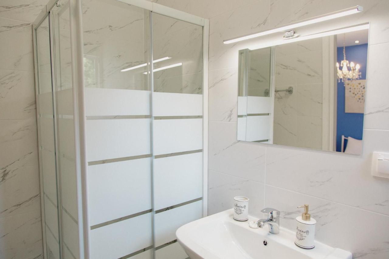 Yard Rooms Corinth ภายนอก รูปภาพ