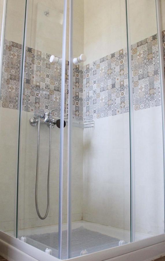 Yard Rooms Corinth ภายนอก รูปภาพ