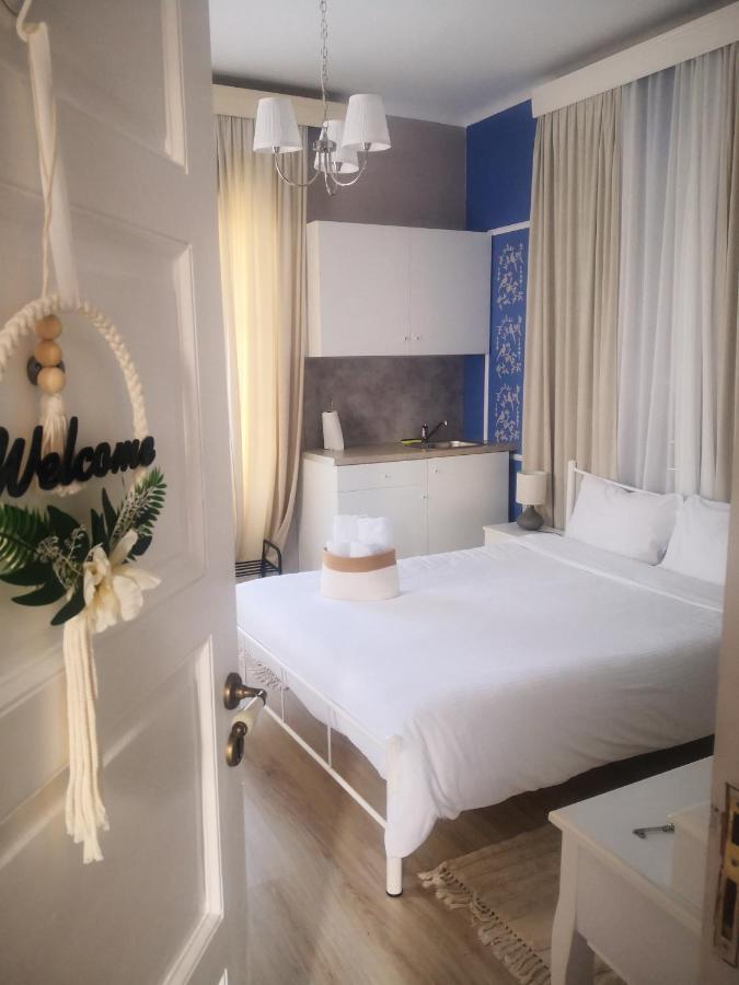 Yard Rooms Corinth ภายนอก รูปภาพ